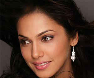 Isha Koppikar